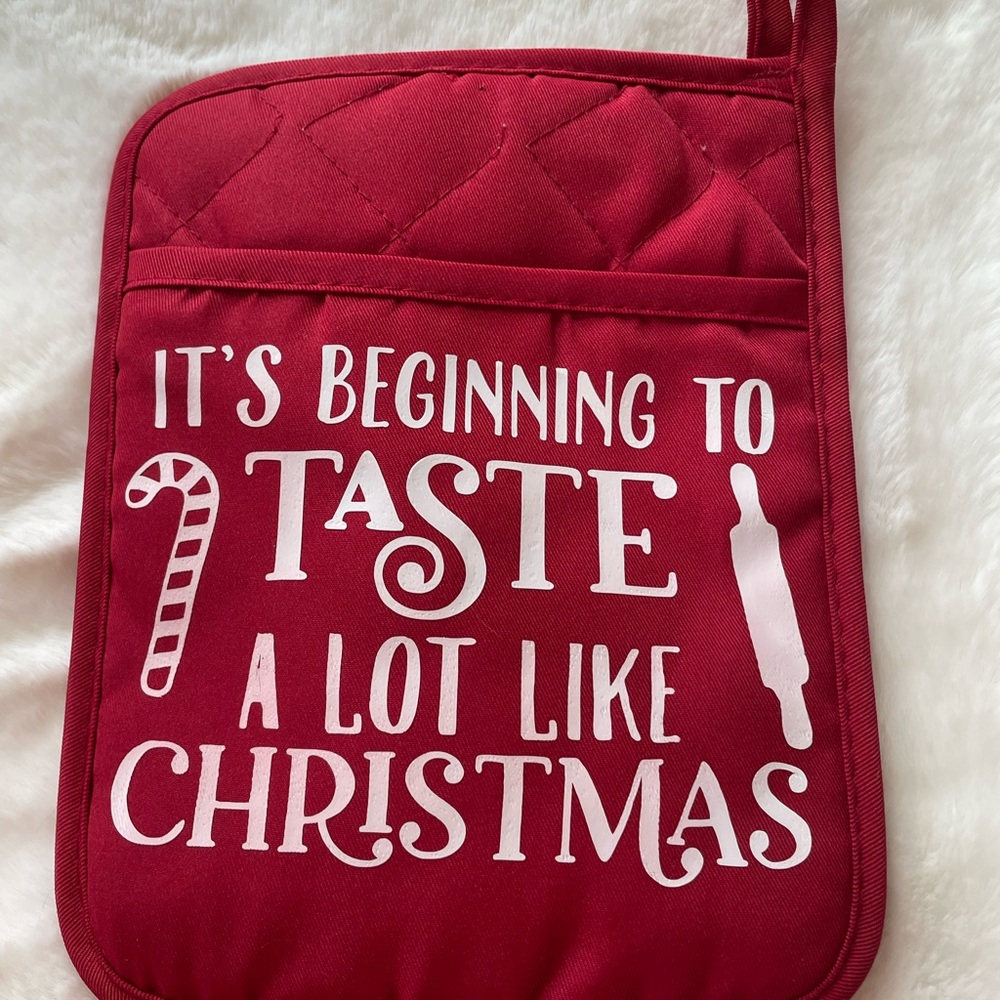 Red Christmas Pot Holder